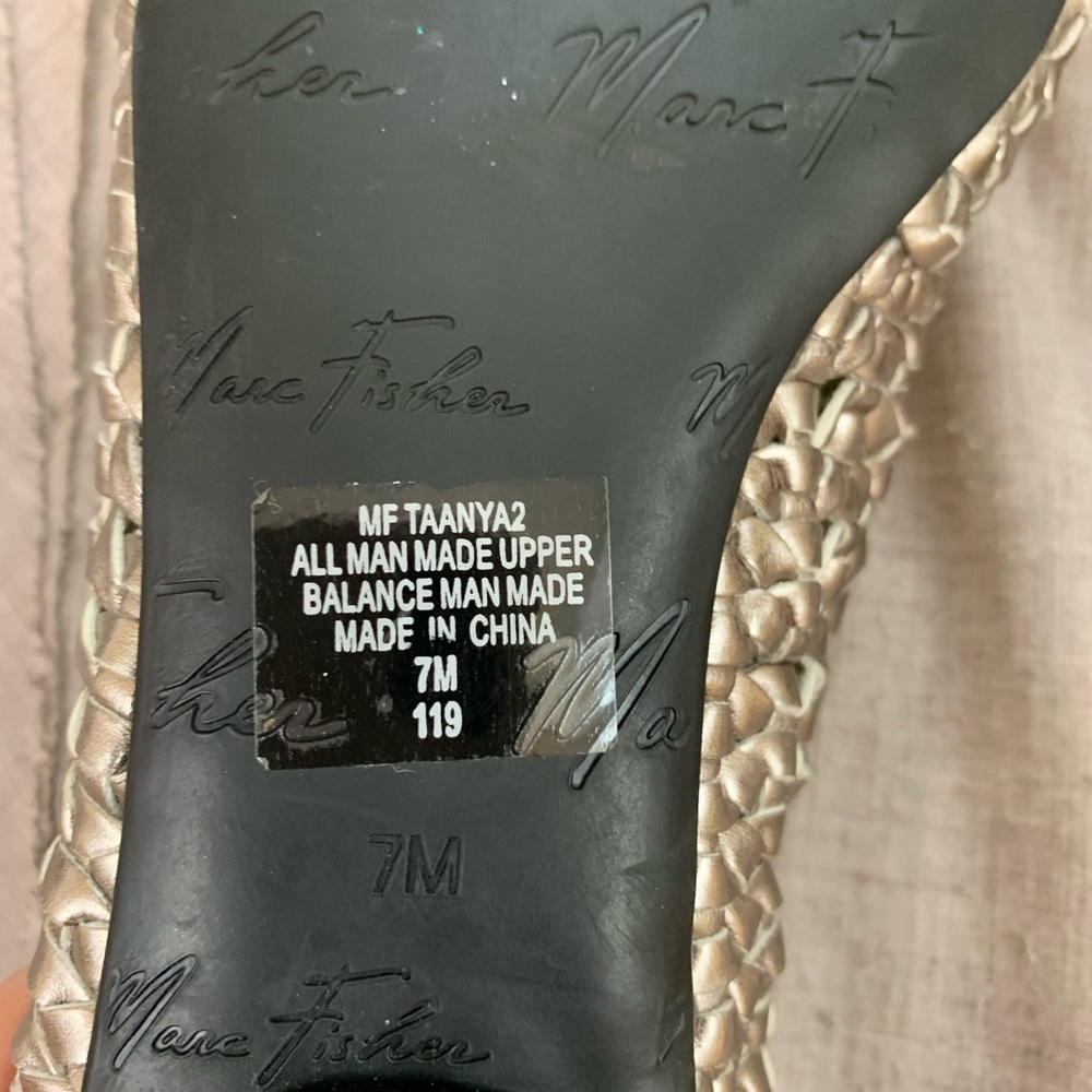 Marc Fisher Taanya Silver Metallic Woven Flats 7M - Picture 7 of 7